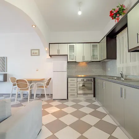 Seaview Apartamento Ksamil